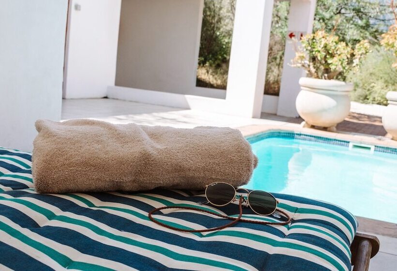 فندق Orange Grove