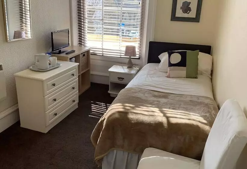 پانسیون Alister Guest House