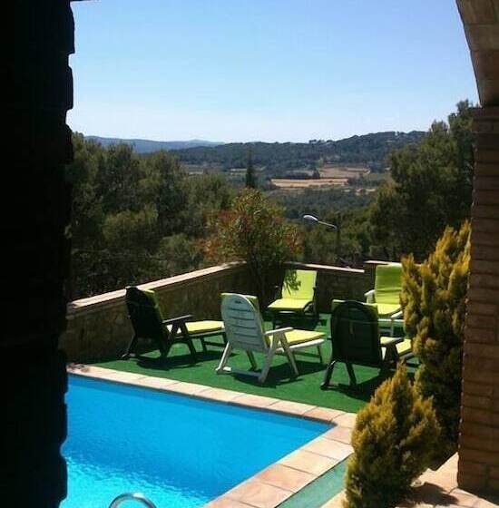 بنسيون La Masia De Tamariu