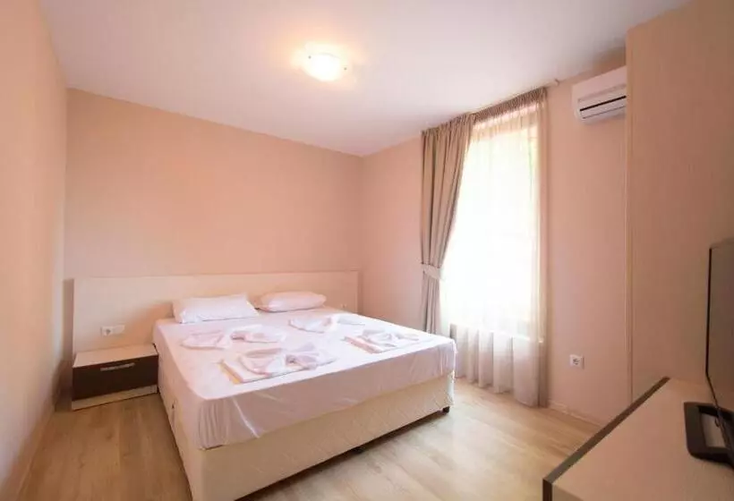 Holiday Village Lozenets