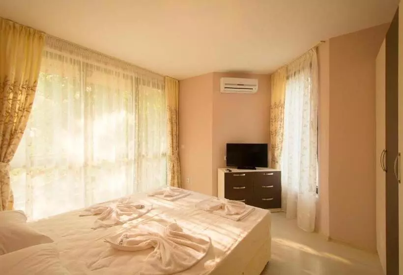Holiday Village Lozenets