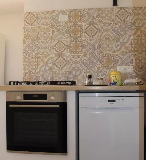 ホテル Agriturismo La Lecciola