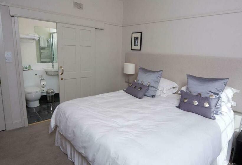 بنسيون Brucefield Boutique B&b