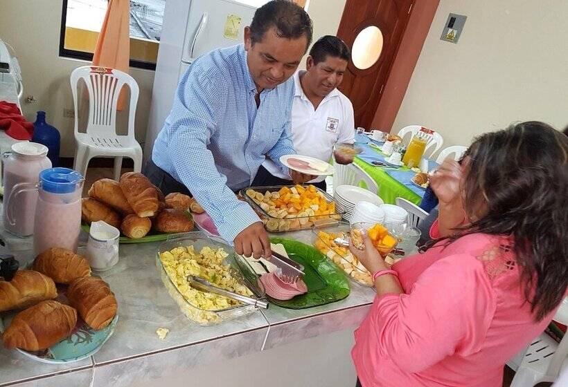 פנסיון Hostal Casa Cascada