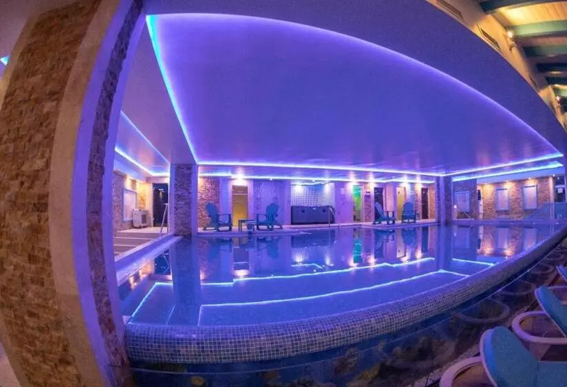 Majatalo Peninsula Resort