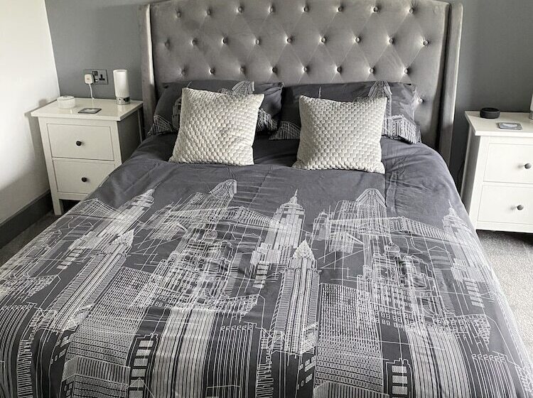 פנסיון Waterside Guesthouse