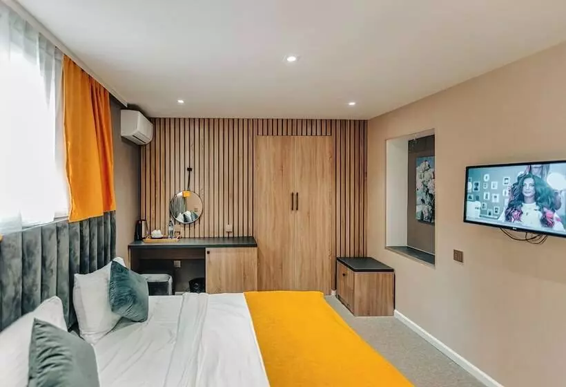Eleven Hotel Baku