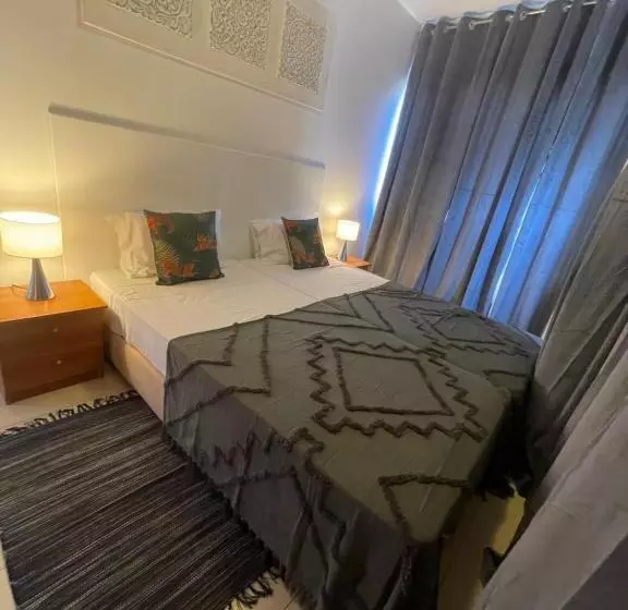 Esmeralda Holidays Apartments