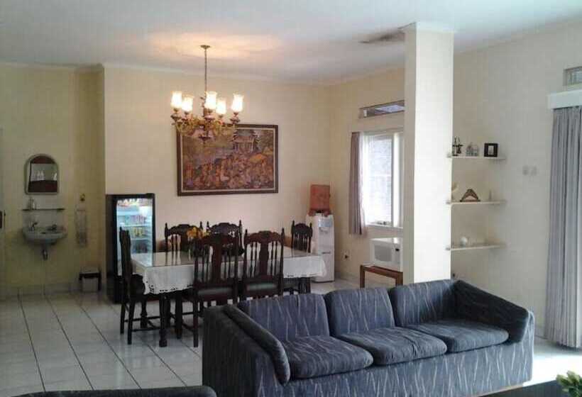 Pensionat Rumah Anda Guest House