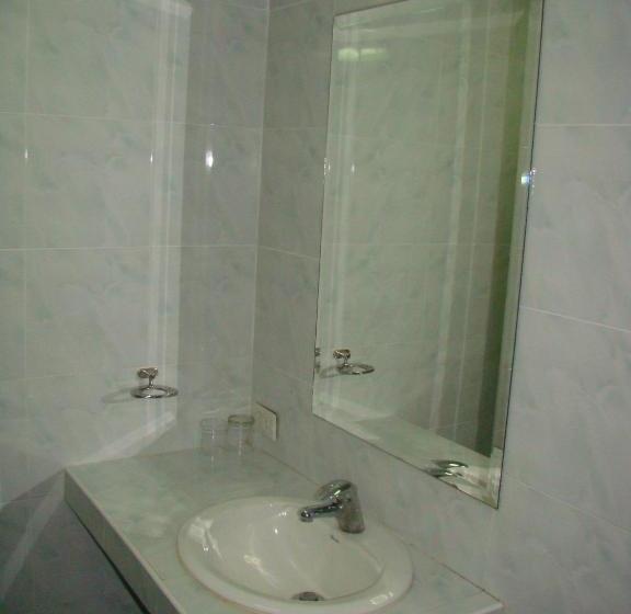 הוסטל Doubleshot Guesthouse Jomtien