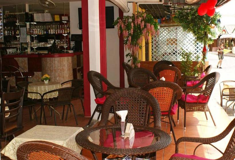 הוסטל Doubleshot Guesthouse Jomtien