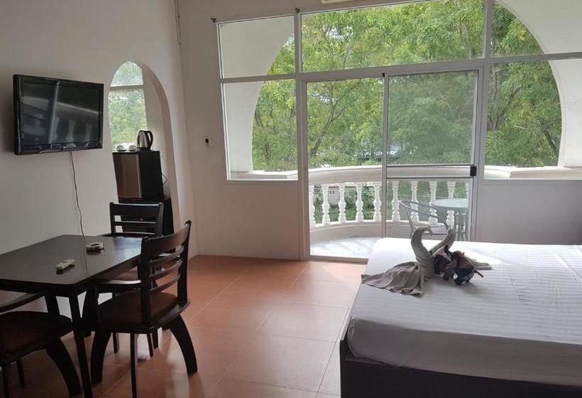 הוסטל Doubleshot Guesthouse Jomtien