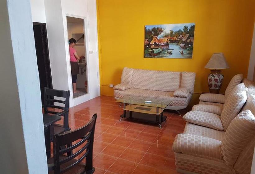 הוסטל Doubleshot Guesthouse Jomtien