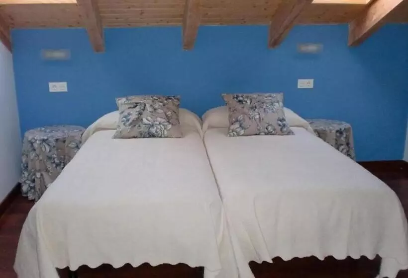 ユースホステル La Posada De Pesquera