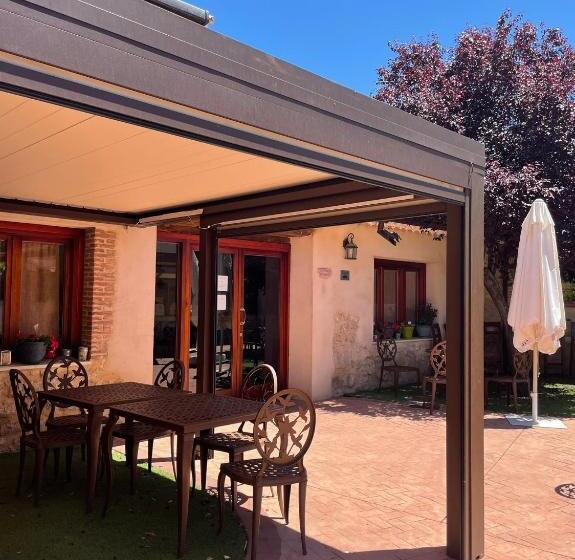 ユースホステル La Posada De Pesquera