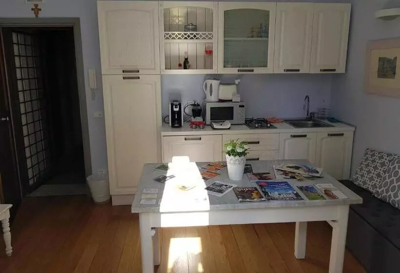 پانسیون Le Erbe Guest House