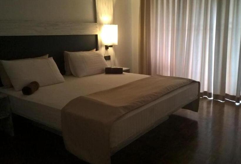 Pension The Nest By Amarasinghe S