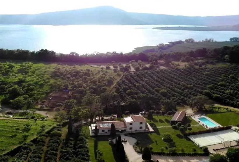 ホテル Agriturismo Ferrari