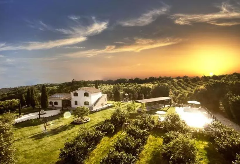 ホテル Agriturismo Ferrari