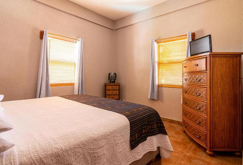 Lighthouse Beach Villas