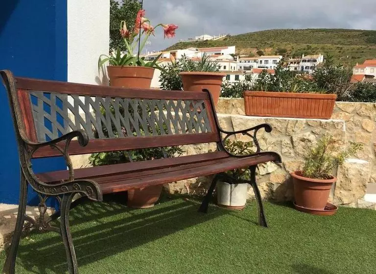 ペンション Carrapateira Lodge