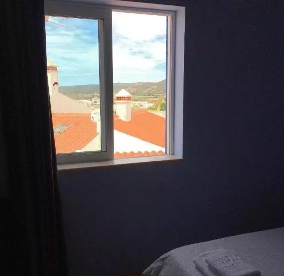 ペンション Carrapateira Lodge