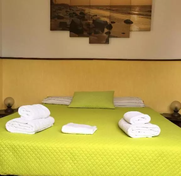 ペンション Carrapateira Lodge