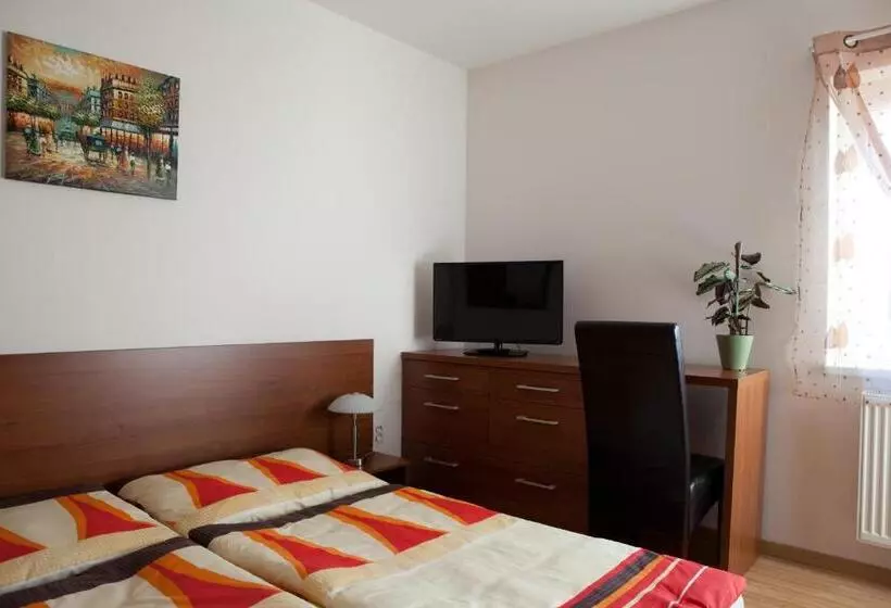 Majatalo Penzión Ulička