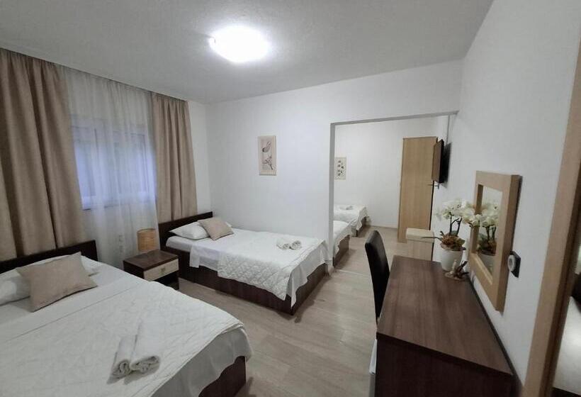 پانسیون Villa Gaga