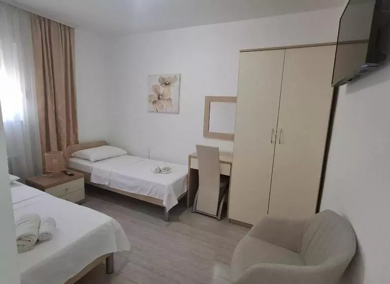 پانسیون Villa Gaga