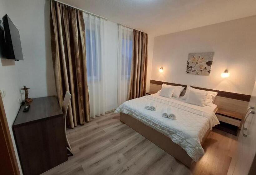 پانسیون Villa Gaga