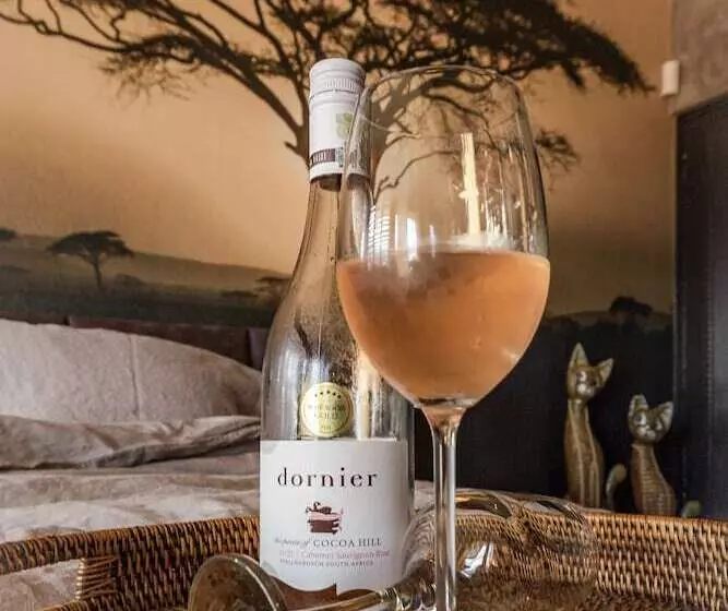 Majatalo Yebo Boutique Guesthouse