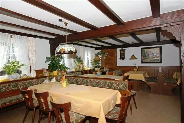 Retkeilymaja Gasthaus Zur Linde