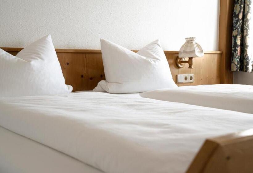 Общежитие Landgasthof Rößle