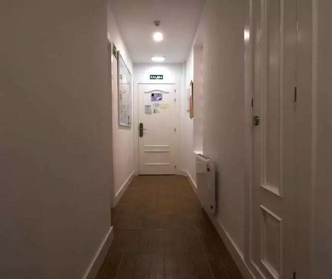 پانسیون Hostal Misericordia