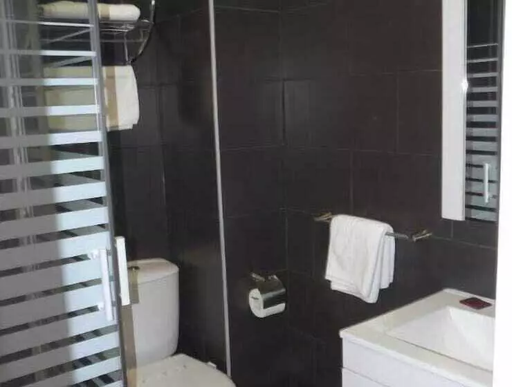 پانسیون Hostal Misericordia