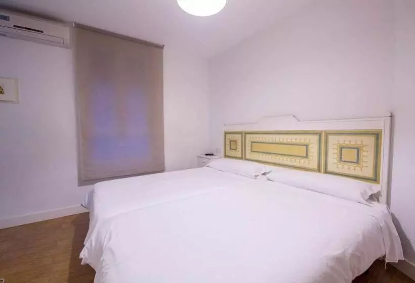 پانسیون Hostal Misericordia