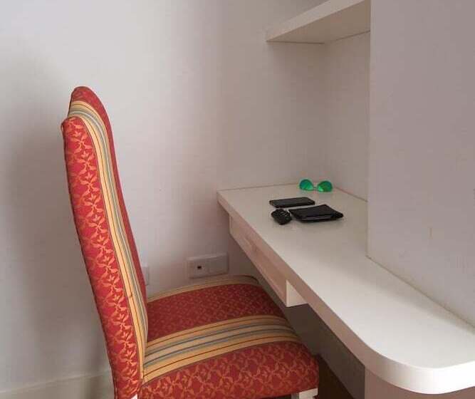 پانسیون Hostal Misericordia