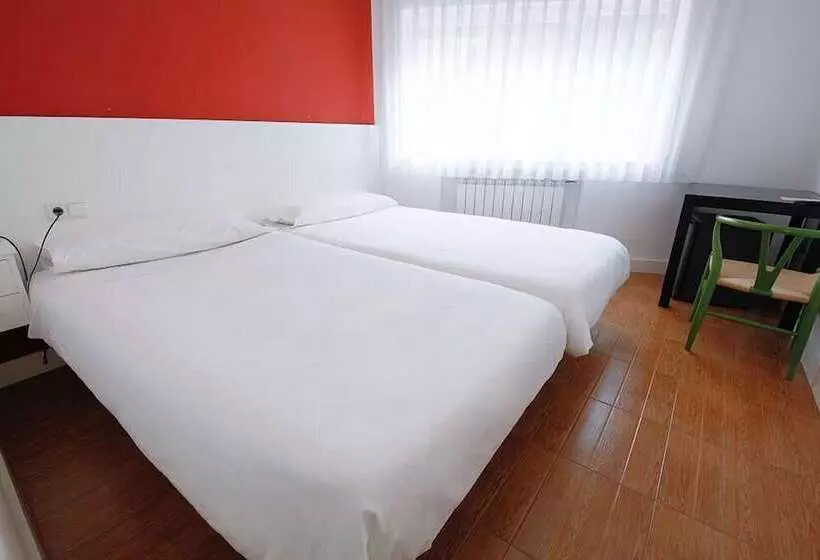 پانسیون Hostal Misericordia