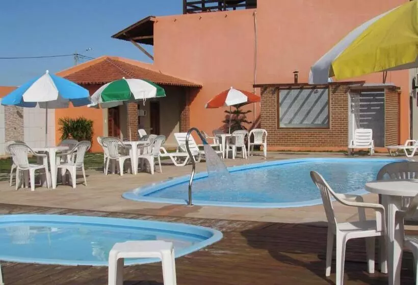 ペンション Pousada Tropical