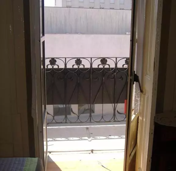 پانسیون Residência Ideal