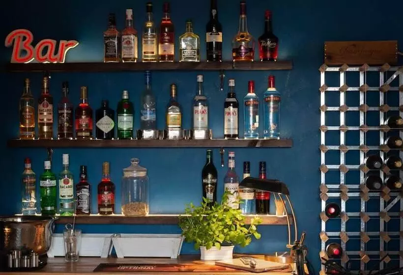 Majatalo The White House