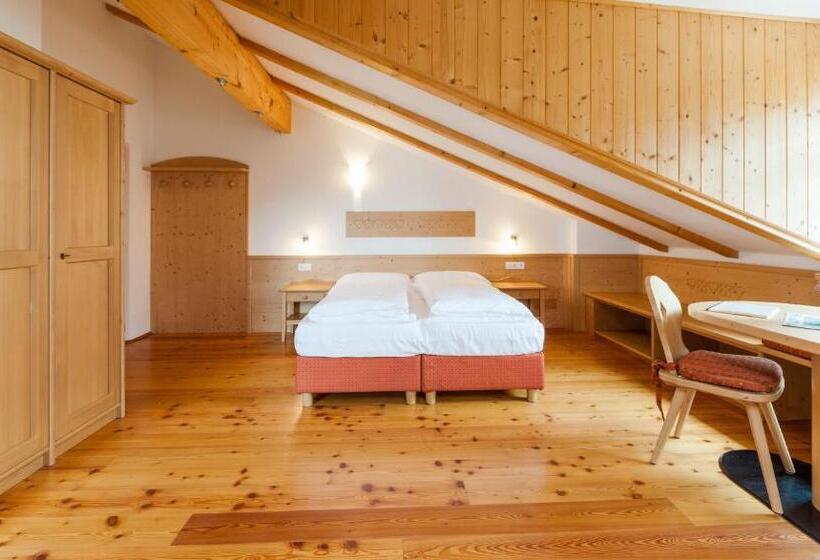 旅馆 Berggasthof Locanda Alpina Dorfner