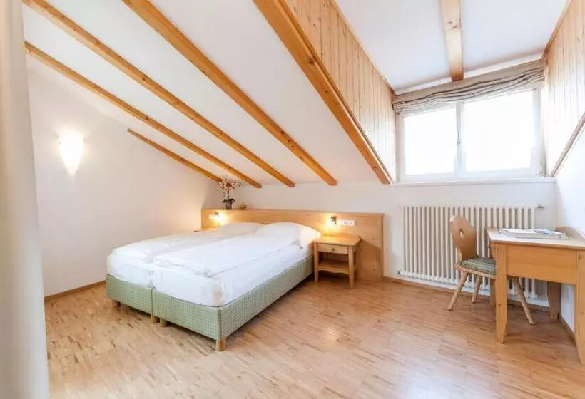 Retkeilymaja Berggasthof Locanda Alpina Dorfner