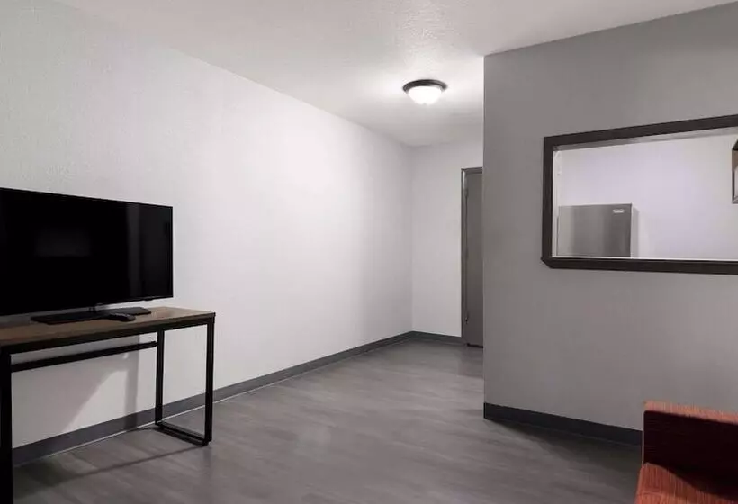 هاستل Econo Lodge Portage