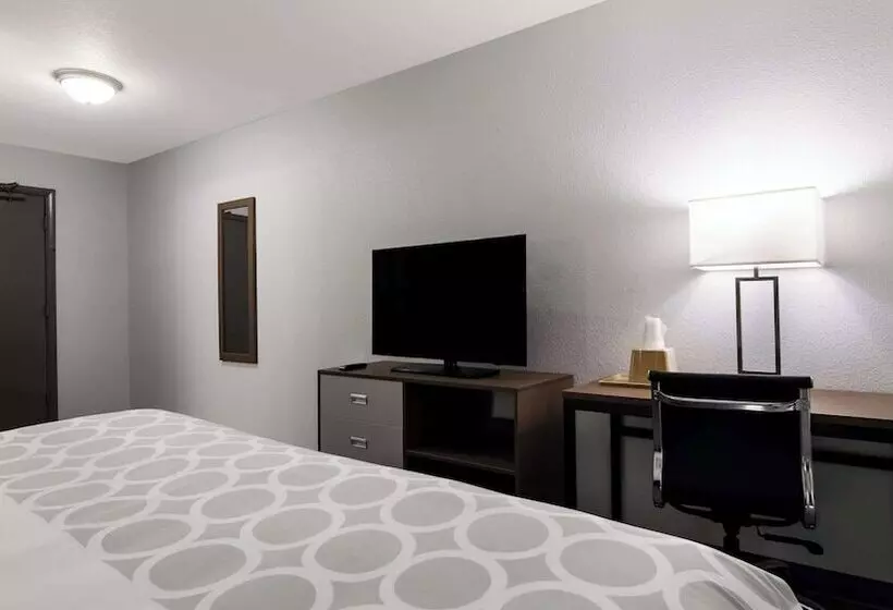 هاستل Econo Lodge Portage