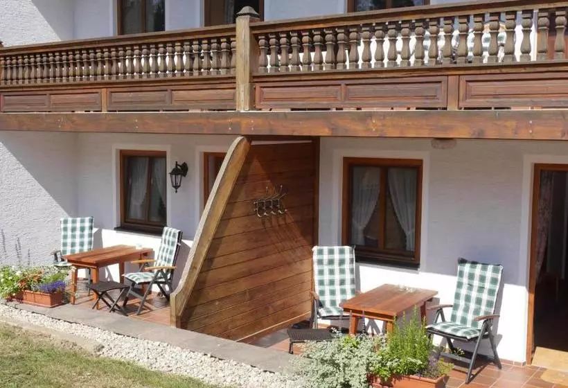 Majatalo Gaestehaus Hofer