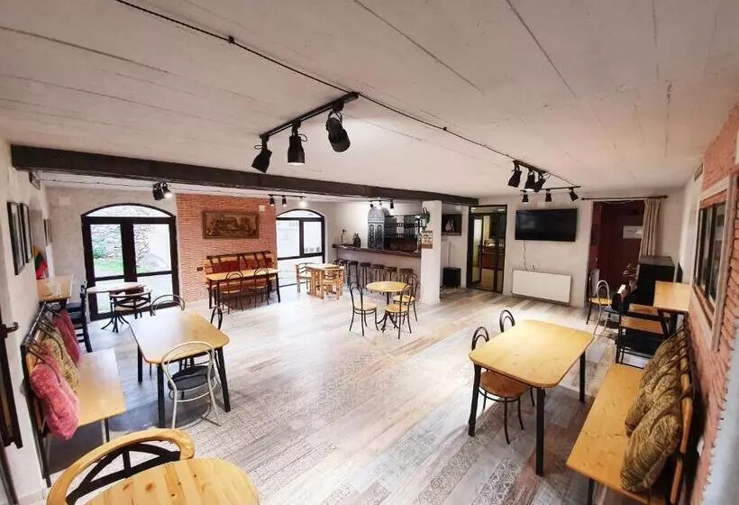 پانسیون Nino Ratiani's Guesthouse