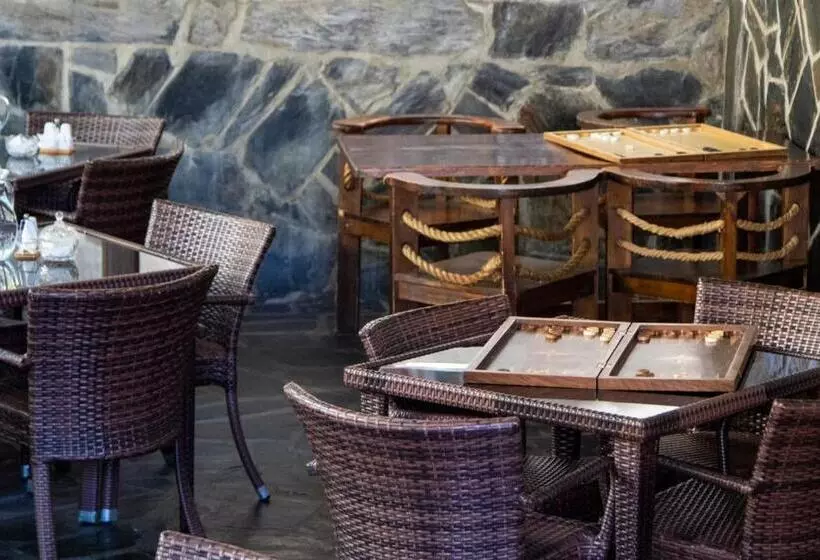 پانسیون Nino Ratiani's Guesthouse