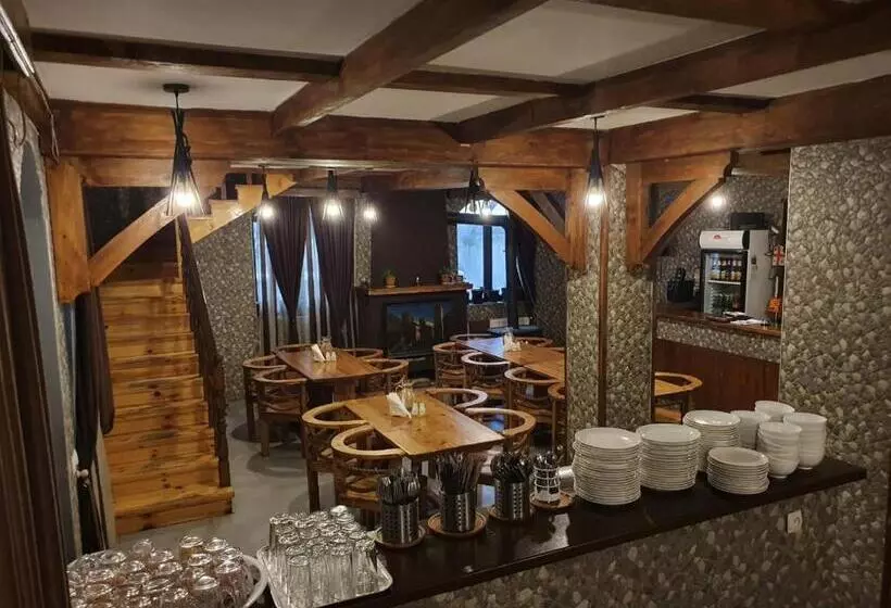 پانسیون Nino Ratiani's Guesthouse